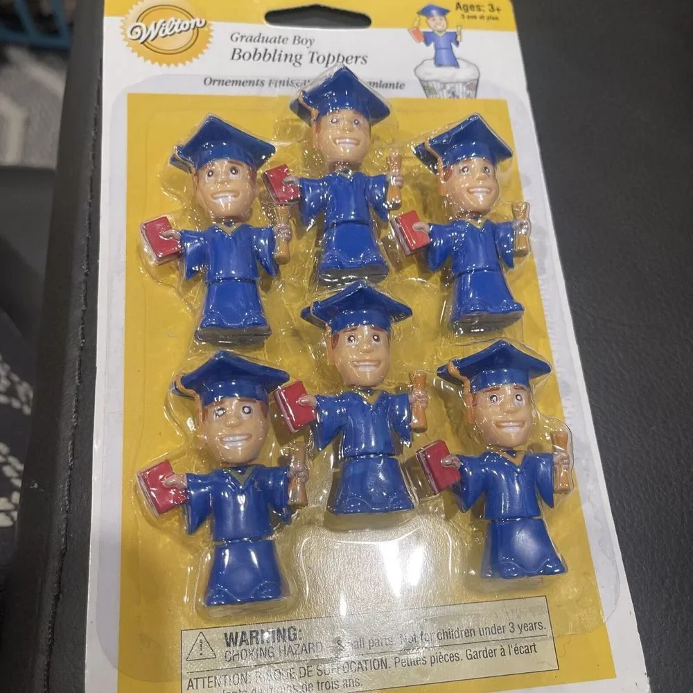 2006 Wilton Graduate Boy Bobbling‎ Cupcake Toppers 6 Bobblehead New